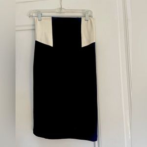 Alice and Olivia Midi Pencil Skirt in Black/Cream, Size 4